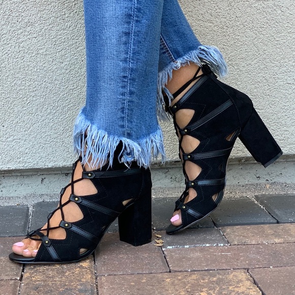 Caged Lace up Geometric Cutouts Block Heel Bootie - Picture 4 of 8